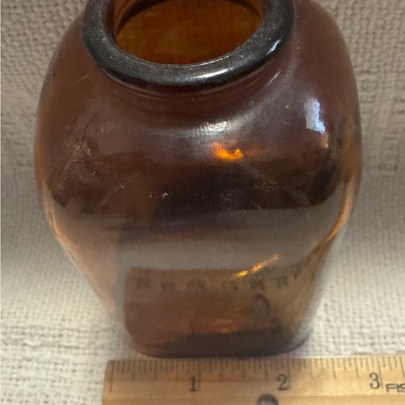 Small Amber Glass Vase - Picture 5 of 6